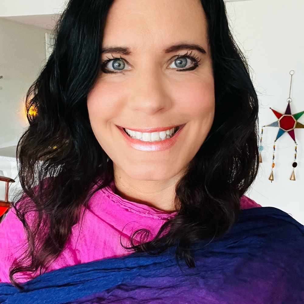 Meet your Posher, Alicia